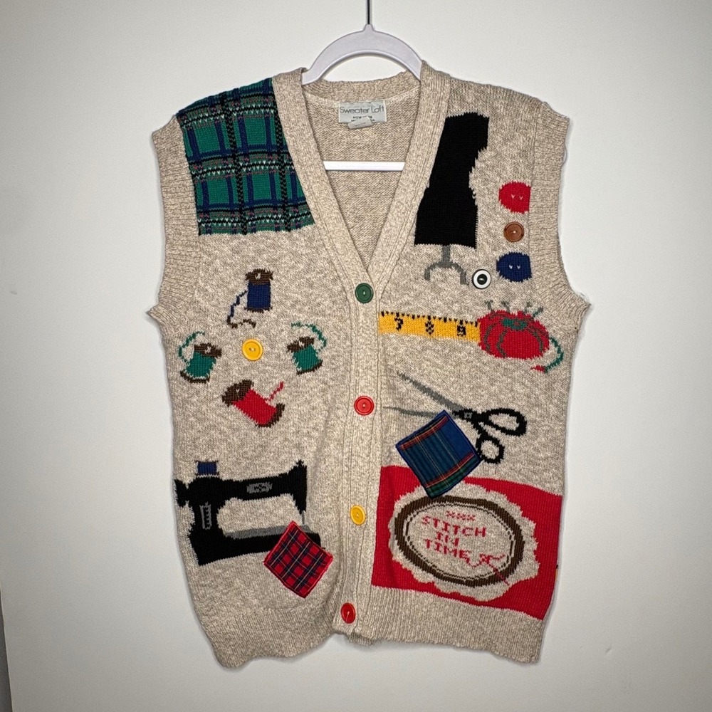 Vtg Sweater Loft Sewing Craft Theme Cardigan Vest Beige M Grannycore Kitschy